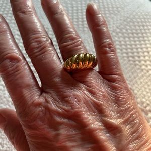 14 Kt Gold Ring
